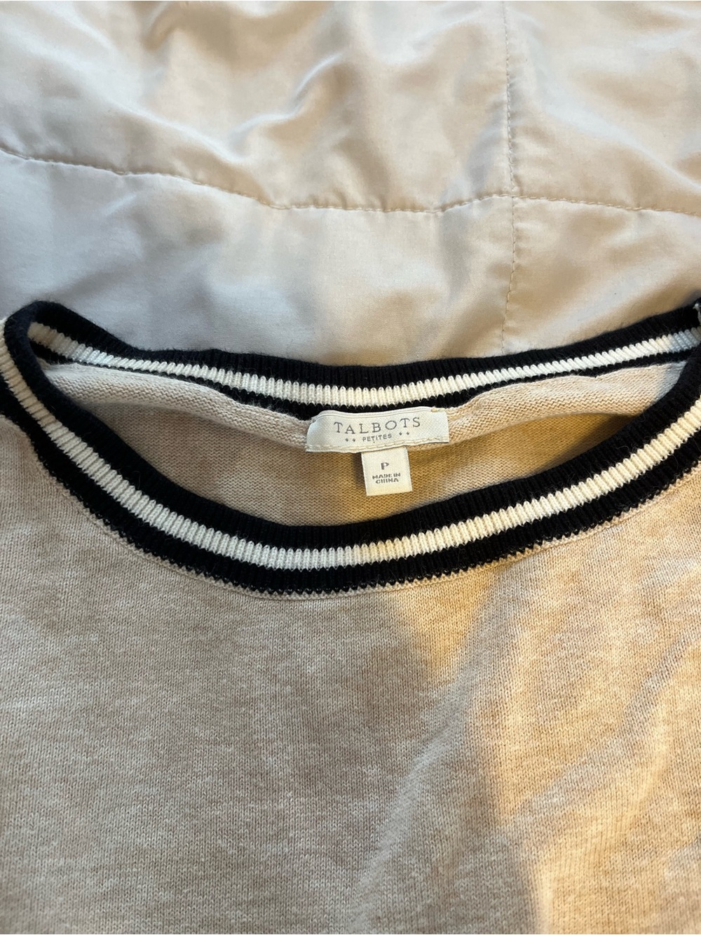 Talbots Beige Crewneck Sweater with Rustic fox detail - Picture 5 of 7
